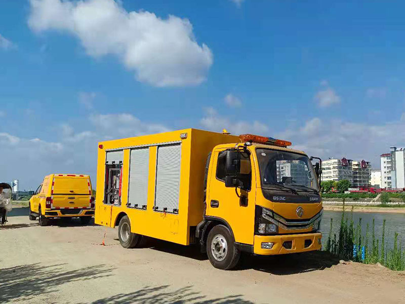 東風(fēng)小多利卡救險(xiǎn)車
